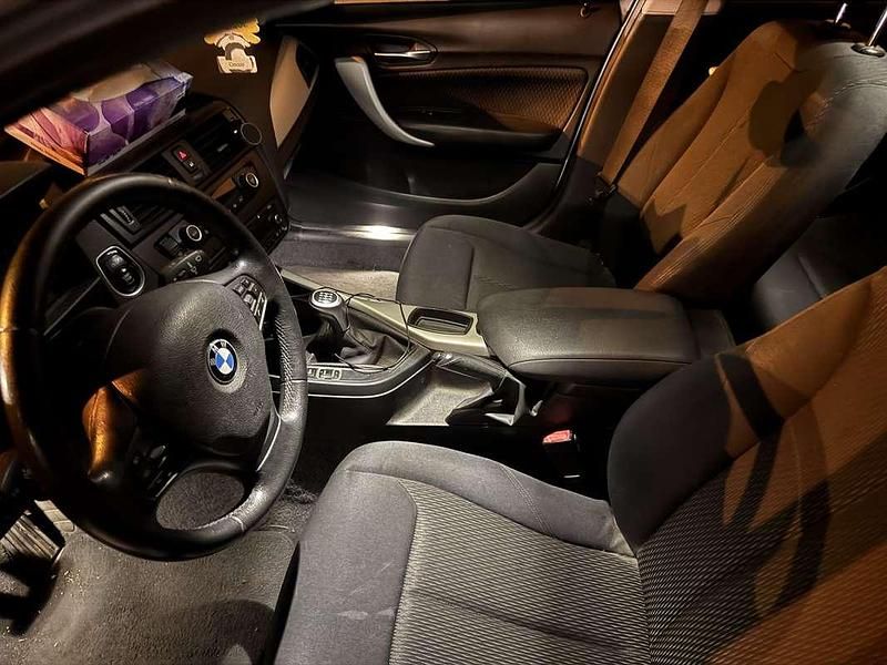 Usata 2013 BMW 118 Due volumi | 4600 € (Cara) - Immagine 1/4