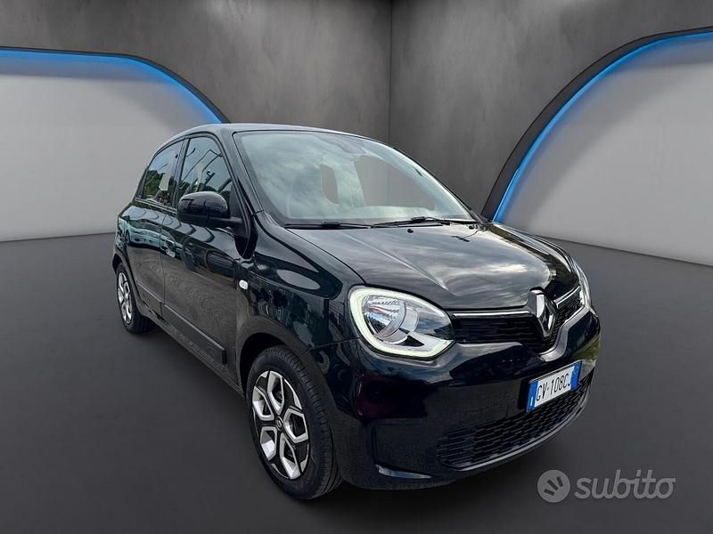 Gebraucht Renault Twingo Equilibre 65 PS (47 kW) 2024 Schwarz Kleinwagen