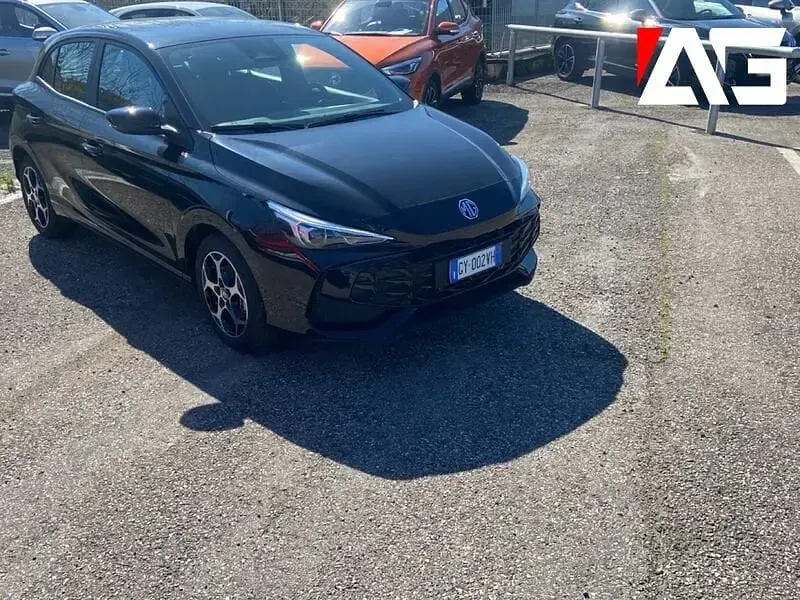 Usado MG MG3 Comfort 116 CV (85 kW) 2025 Negro Utilitario