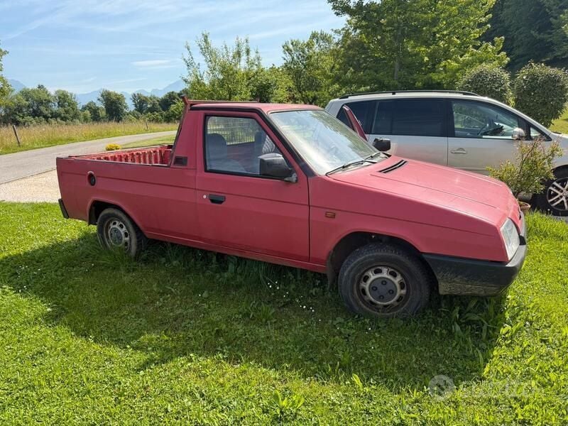 Usata Skoda Pick-up 58 CV (42 kW) 1994 Rosso Pick-up