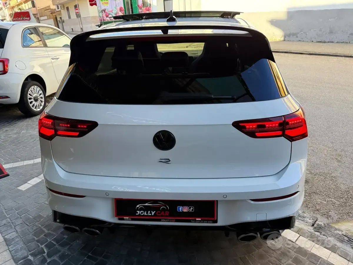 Usata VW Golf VIII R 320 CV (235 kW) 2021 Bianco Berlina