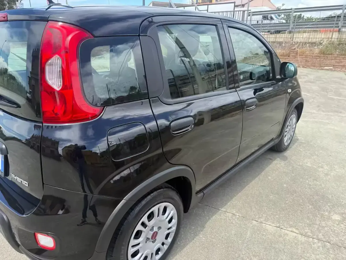 Usata Fiat Panda 69 CV (50 kW) 2023 Nero Utilitaria