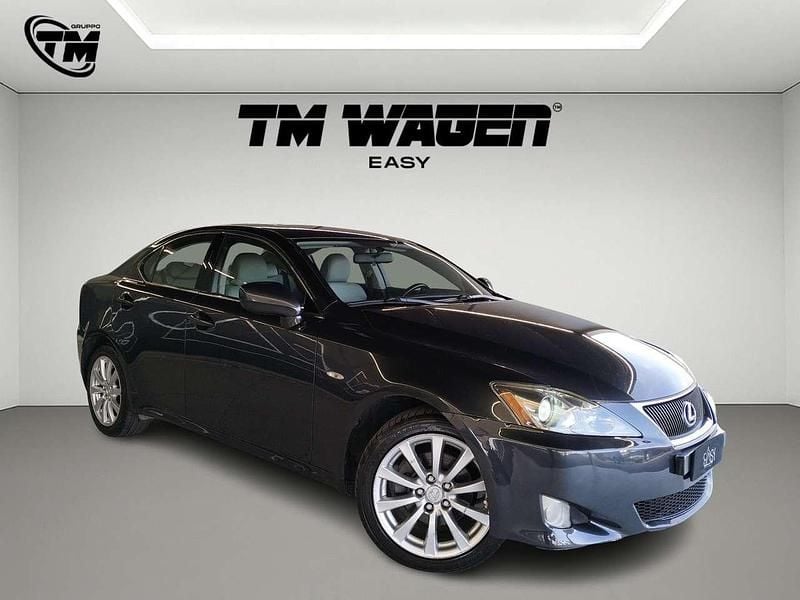 Usata Lexus IS220d Luxury Line 177 CV (130 kW) 2008 Blu/azzurro Berlina