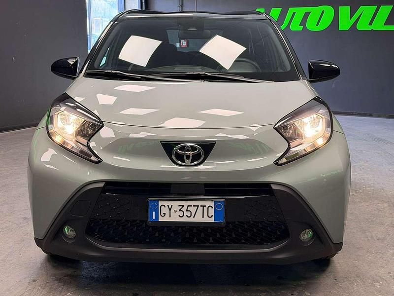 Usata Toyota Aygo X Trend 72 CV (52 kW) 2025 Grigio SUV