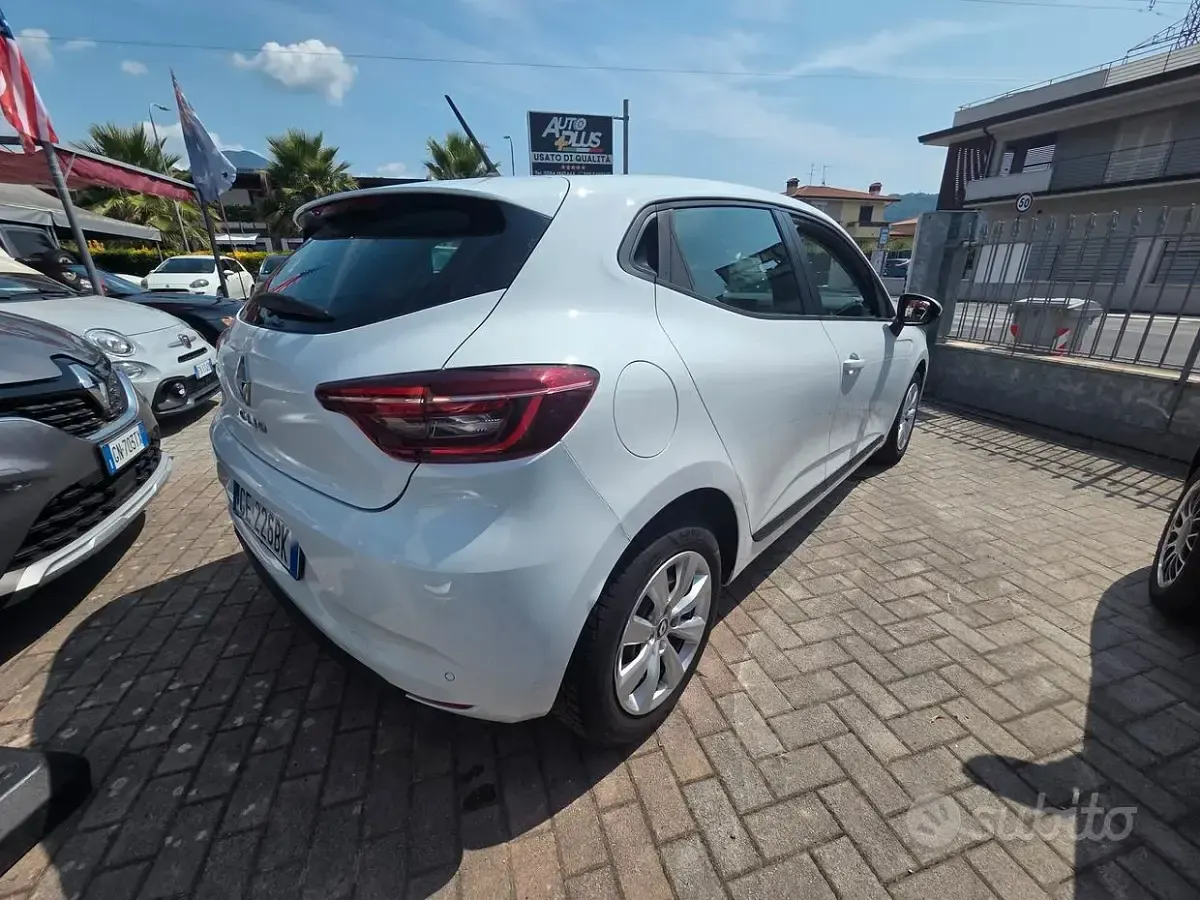 Usata Renault Clio V Zen 86 CV (63 kW) 2021 Bianco Berlina