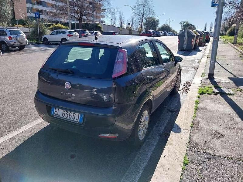 Usata Fiat Punto Evo 77 CV (56 kW) 2012 Nero Utilitaria