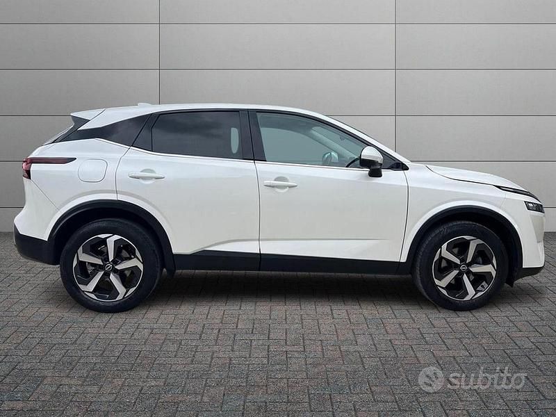 Usata Nissan Qashqai N-Connecta 140 CV (102 kW) 2023 Bianco SUV