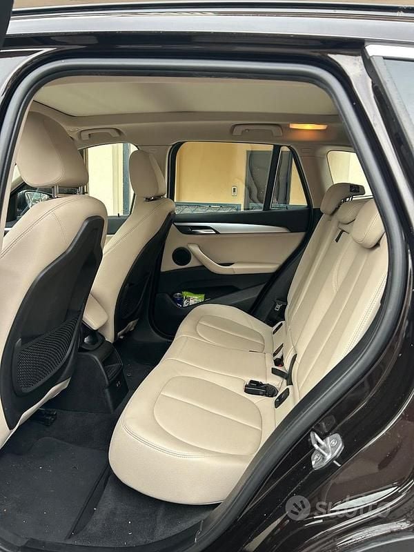 Usata BMW X1 116 CV (85 kW) 2020 Marrone SUV
