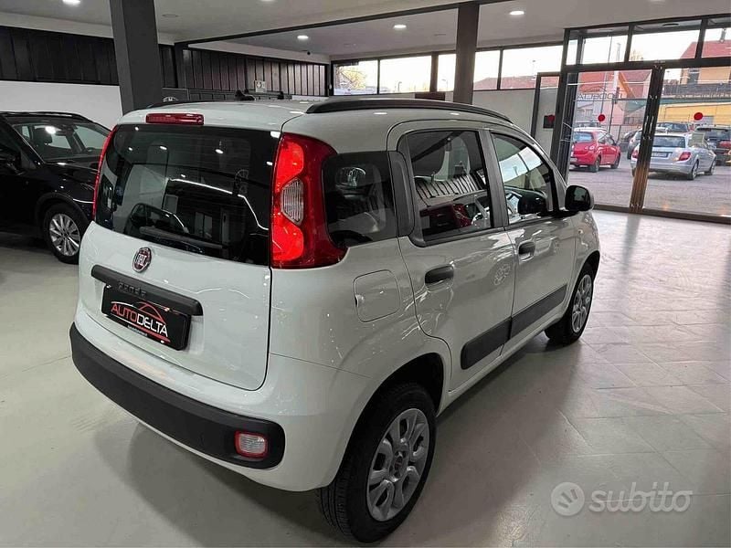 Usata Fiat Panda Lounge 71 CV (52 kW) 2020 Bianco Utilitaria