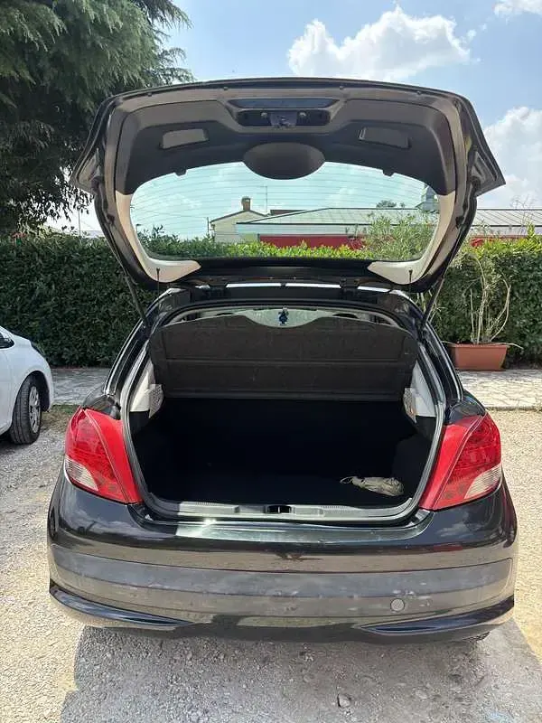 Usata Peugeot 207 73 CV (53 kW) 2013 Berlina