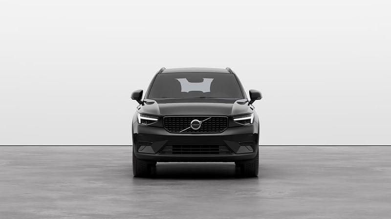 Usata Volvo XC40 Plus 163 CV (119 kW) 2024 Verde SUV
