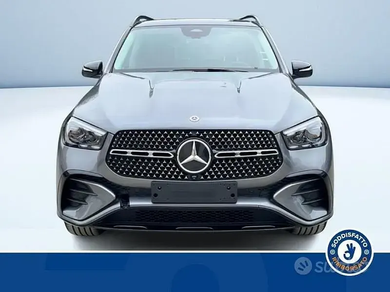Nuova Mercedes GLE350 AMG 333 CV (244 kW) 2026 Grigio SUV