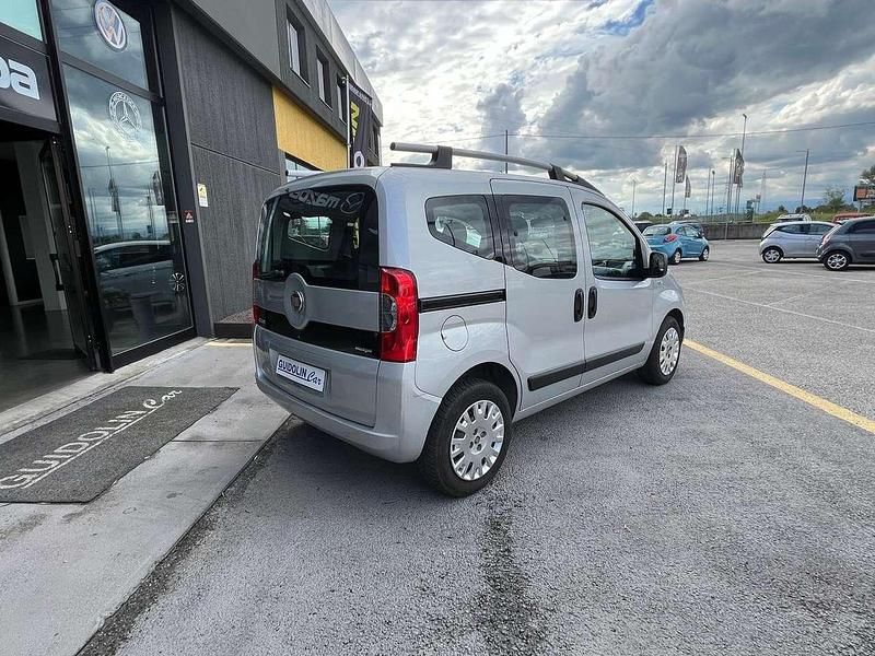 Usata Fiat Qubo Trekking 75 CV (55 kW) 2011 Argento Monovolume