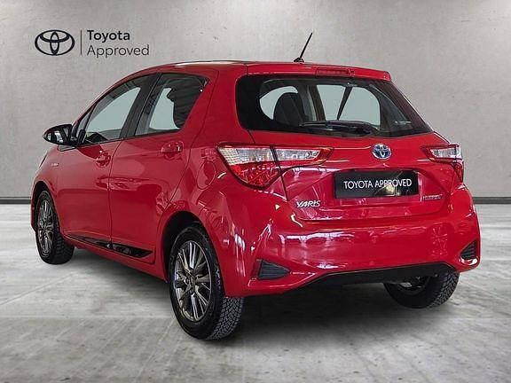 Usata Toyota Yaris Hybrid Active 2017 Rosso Berlina