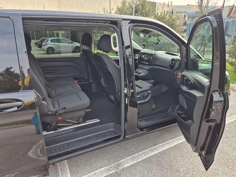Usata Mercedes Vito 200 CV (147 kW) 2024 Nero Furgone