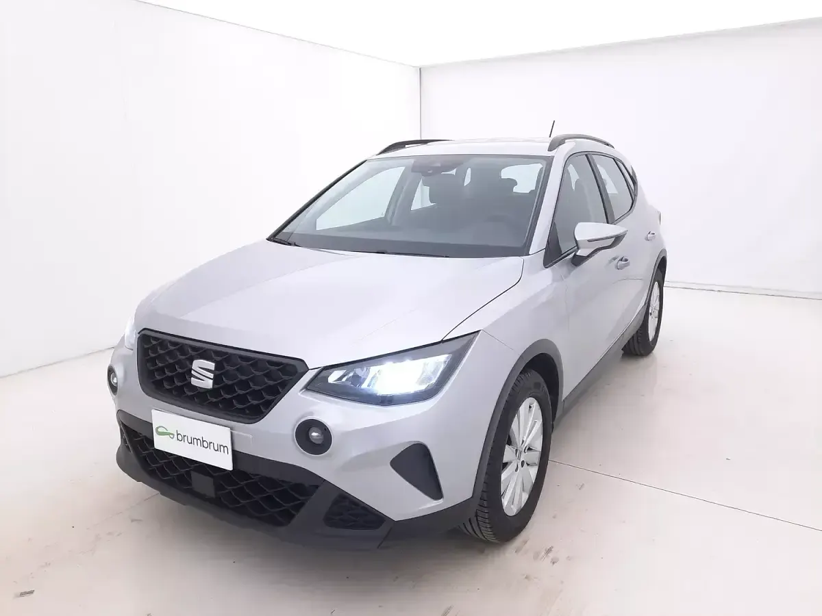 Usata Seat Arona Style 95 CV (69 kW) 2023 Argentoargento SUV