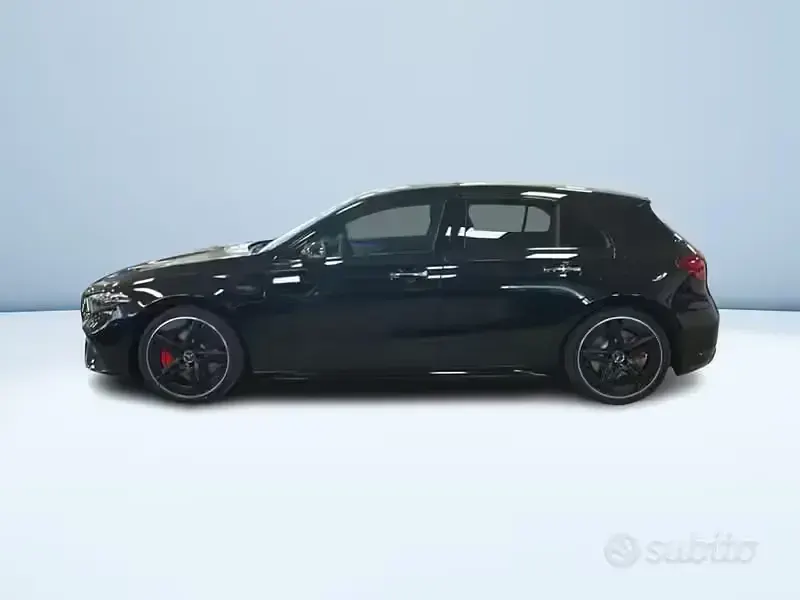 Nouvelle Mercedes A35 AMG AMG line 2026 Noir Berline