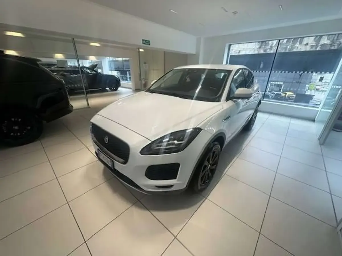 Usata Jaguar E-Pace 150 CV (110 kW) 2019 Fuji white SUV