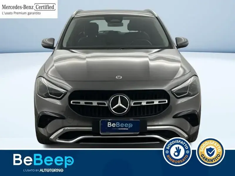 Usata Mercedes GLA200 Advanced Plus 150 CV (110 kW) 2023 Grigio metallizzato SUV