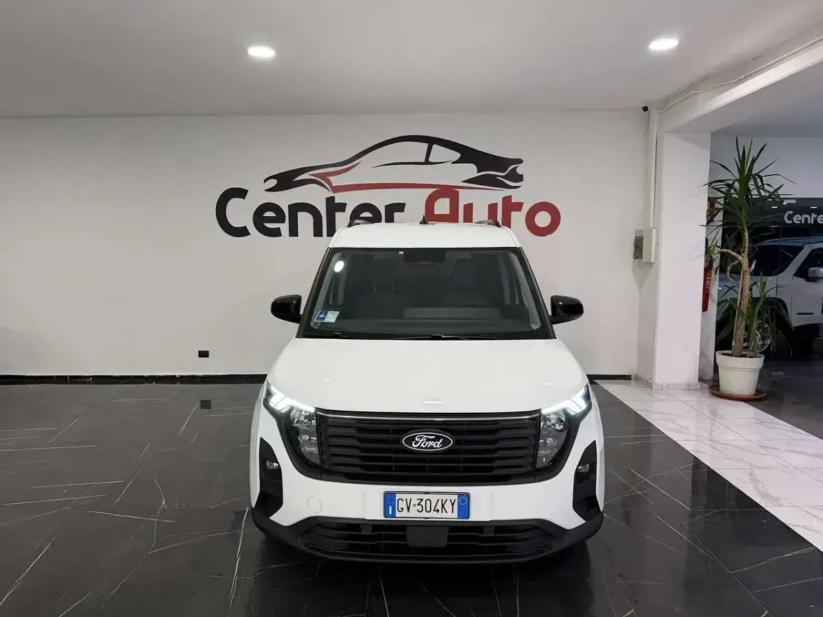 Usata Ford Tourneo Courier Active 125 CV (91 kW) 2024 Other Monovolume