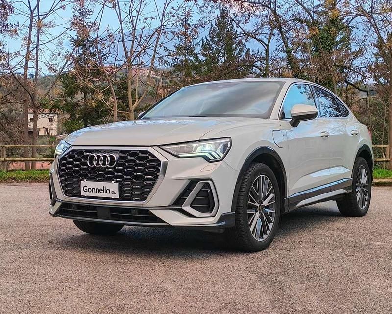 Bianco Usata 2022 Audi Q3 Sportback S-Line SUV | 32.900 € (Super prezzo) - Immagine 1/4
