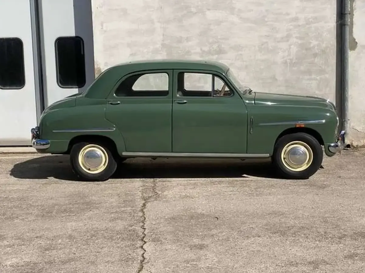Usata Fiat 1400 44 CV (32 kW) 1950 Verde Berlina