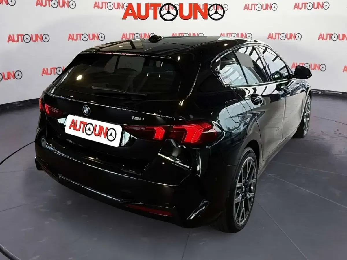 Usata BMW 120 170 CV (125 kW) 2024 Nero Utilitaria