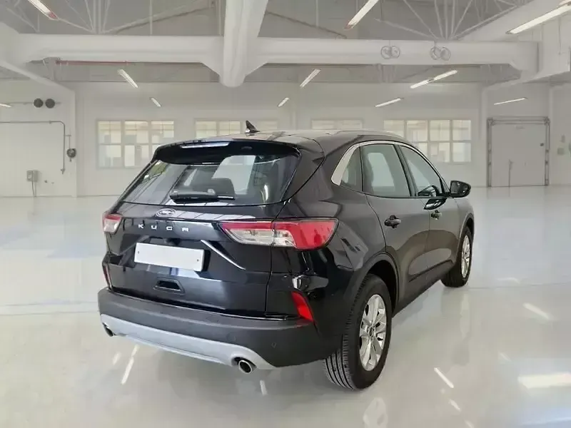 Usado Ford Kuga Titanium 120 CV (88 kW) 2022 Negro SUV