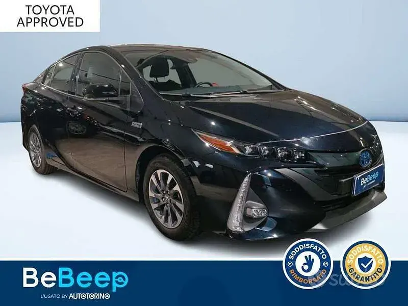 Usata Toyota Prius 122 CV (89 kW) 2022 Nero metallizzato Utilitaria