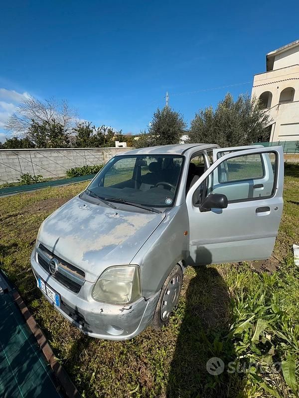 Usata Opel Agila 2004 Grigio Monovolume