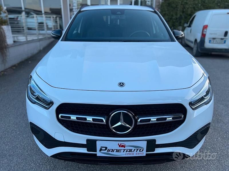 Usata Mercedes GLA180 Night 115 CV (84 kW) 2023 Nero SUV