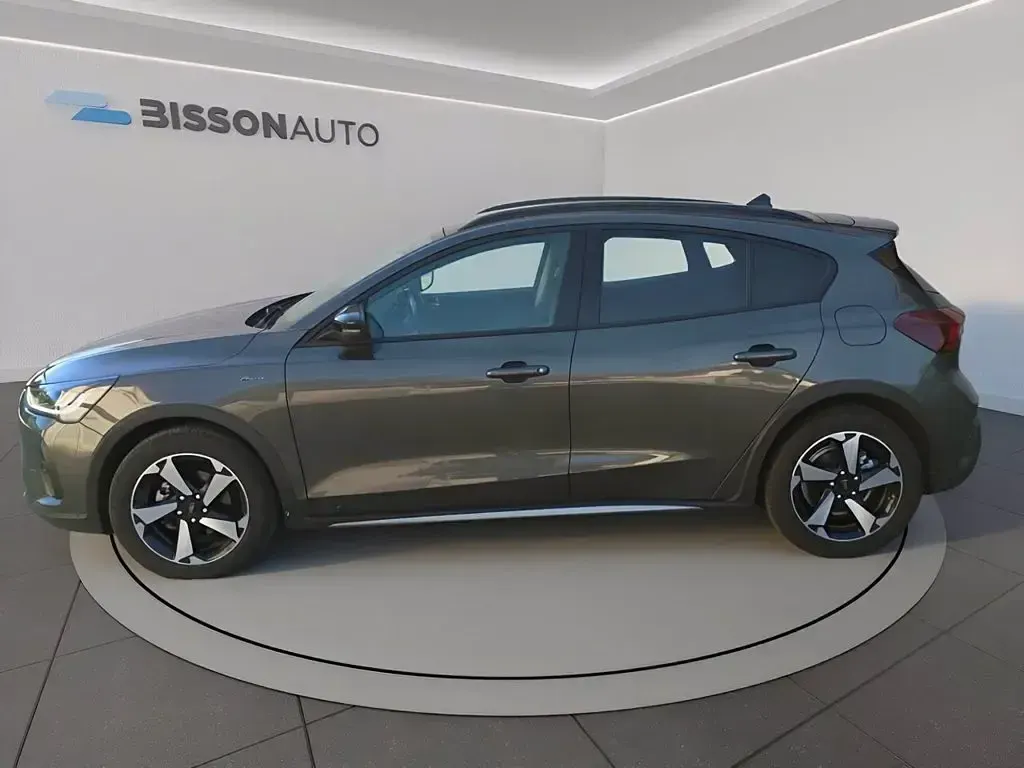 Usata Ford Focus Active 125 CV (91 kW) 2022 Magnetic grey (metallizzato) Berlina