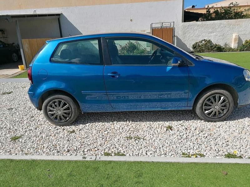 Usata VW Polo Comfortline 80 CV (58 kW) 2006 Blu Berlina