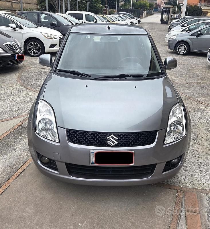 Usata Suzuki Swift GLX 92 CV (67 kW) 2006 Grigio Utilitaria