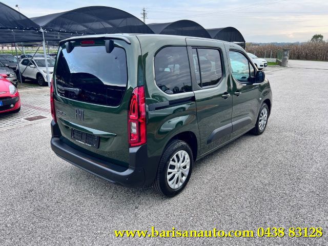 Usata Fiat Doblò 101 CV (74 kW) 2024 Bianco pastello Monovolume