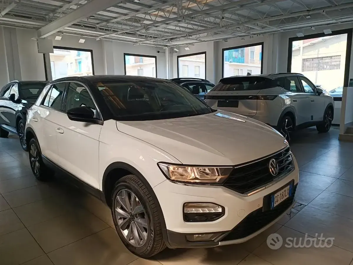 Usata VW T-Roc Business 110 CV (80 kW) 2021 Bianco SUV