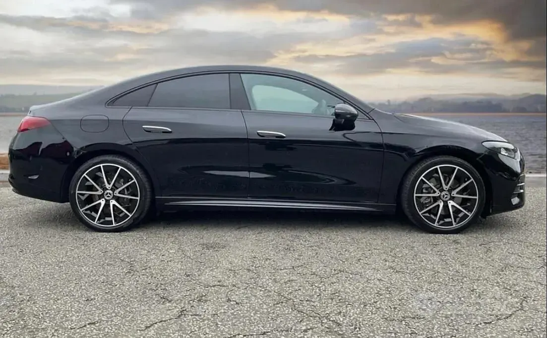 Nuova Mercedes 350 AMG 260 kW (354 CV) 2026 Bianco Berlina