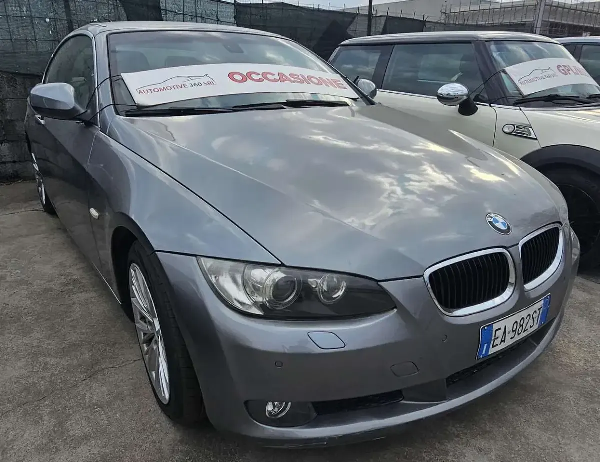 Usata BMW 320 Cabriolet 177 CV (130 kW) 2010 Other Cabrio