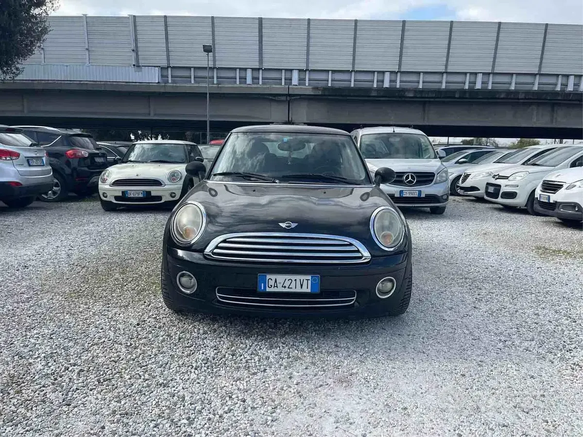 Usata Mini Cooper 71 CV (52 kW) 2010 Nero Utilitaria