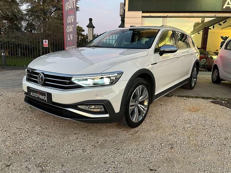 Bianco Usata 2020 VW Passat Alltrack Station wagon | 24.500 € (Buon prezzo) - Immagine 1/4
