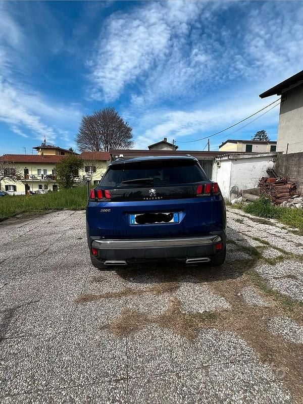 Usata Peugeot 3008 130 CV (95 kW) 2019 Blu Berlina