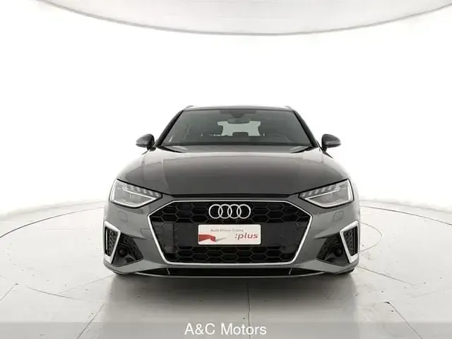 Usata Audi A4 S-Line 163 CV (119 kW) 2023 Grigio daytona perla Station wagon