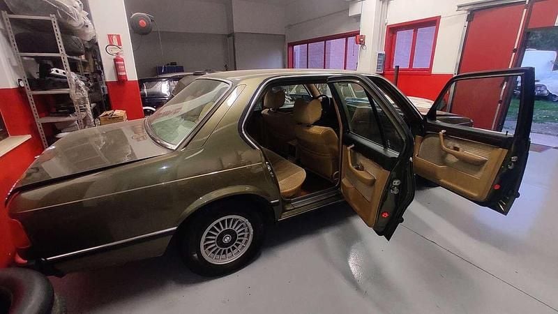 Usata BMW 732 197 CV (144 kW) 1978 Verde Berlina