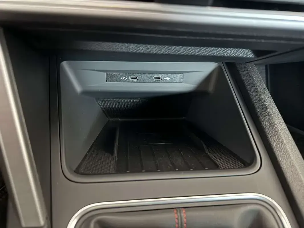 Usata Seat Leon FR 116 CV (85 kW) 2023 Berlina