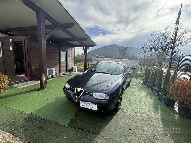 Usata Alfa Romeo 156 110 CV (80 kW) 2001 Blu Berlina