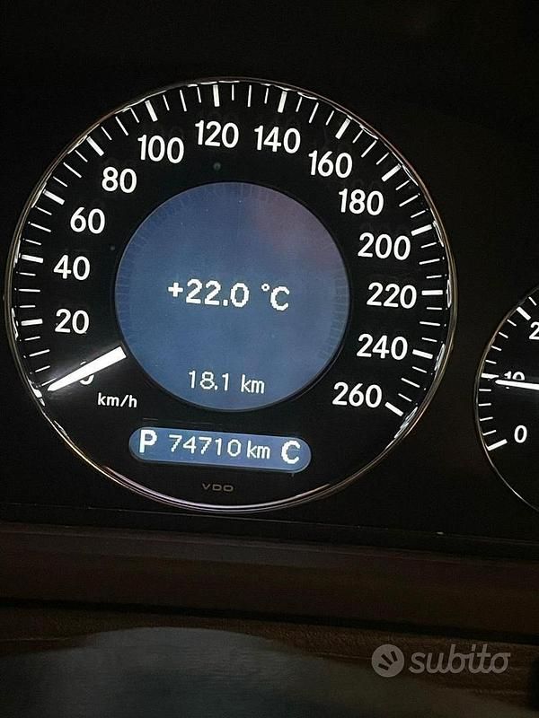 Usata Mercedes CLK200 136 CV (100 kW) 2004 Grigio Cabrio