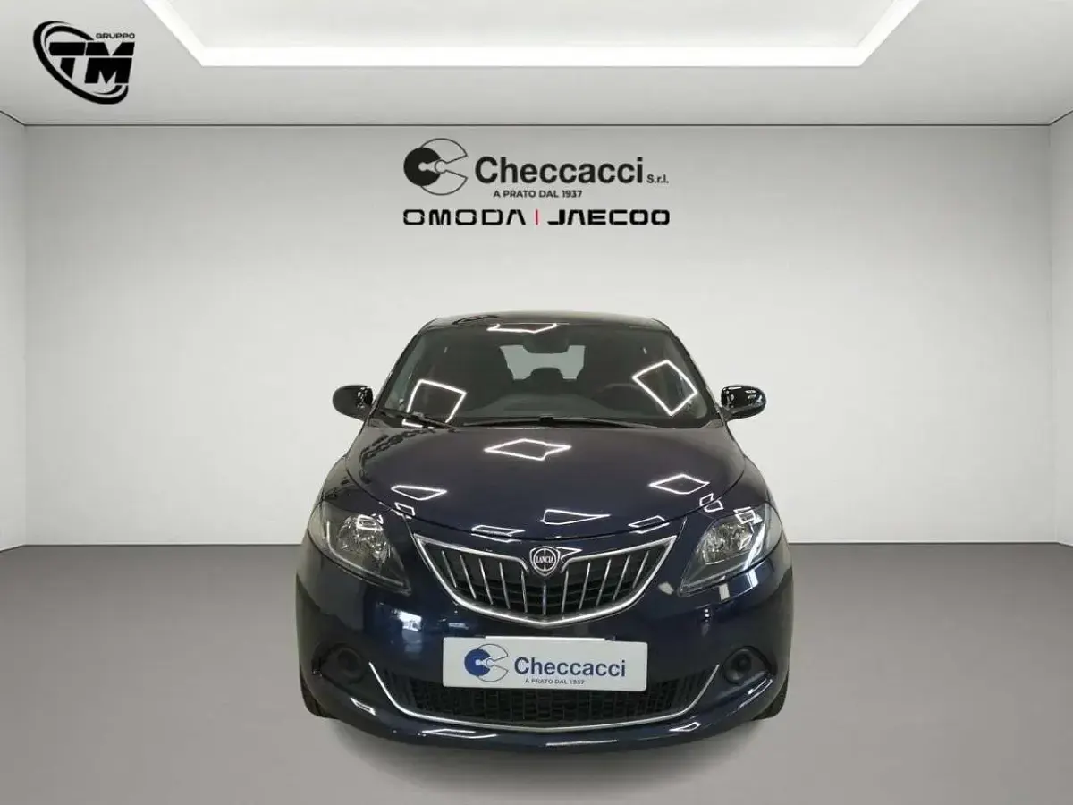 Usata Lancia Ypsilon Silver 69 CV (50 kW) 2021 Blu/azzurro Utilitaria