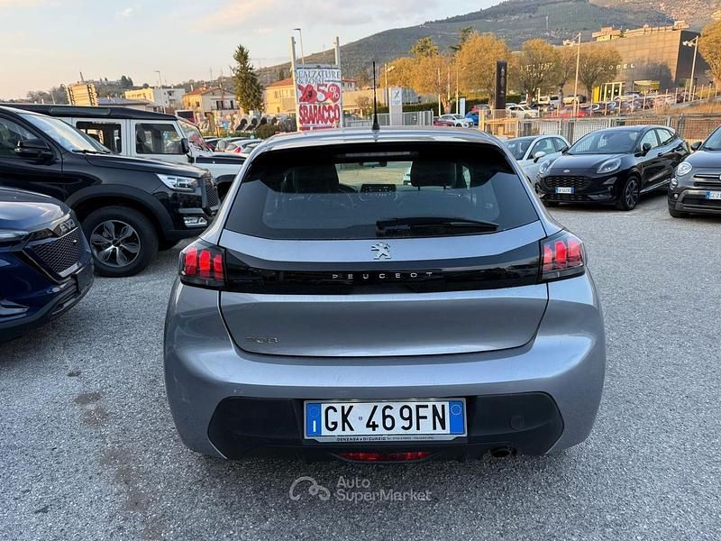 Usata Peugeot 208 102 CV (75 kW) 2022 Argento Utilitaria