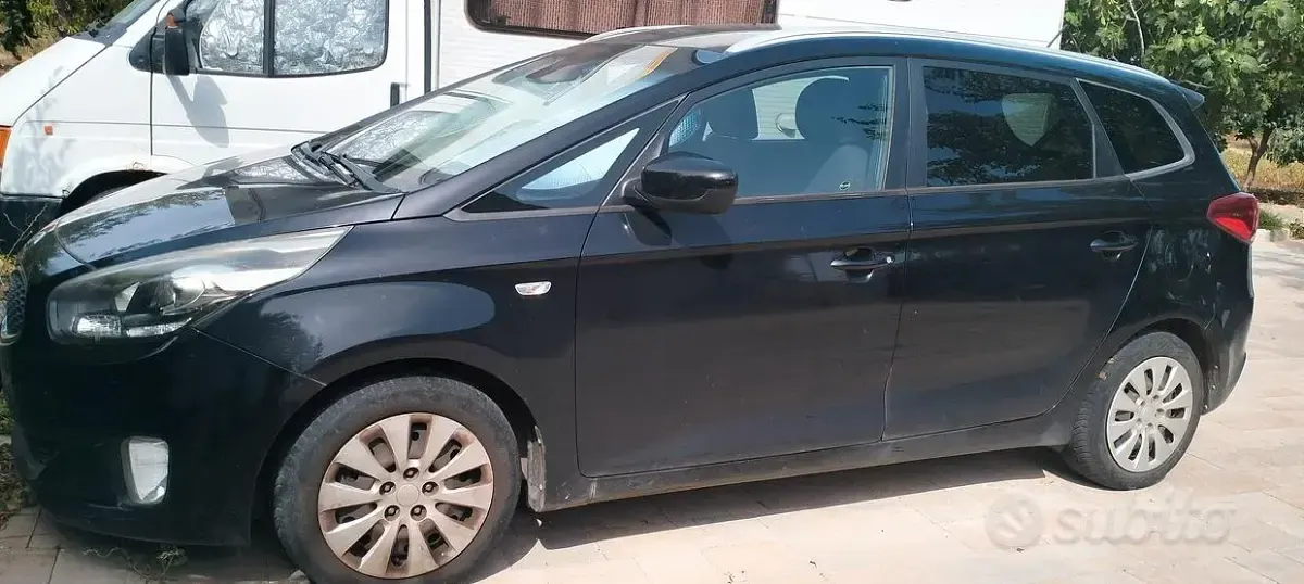 Usata Kia Carens 115 CV (84 kW) 2015 Nero Monovolume