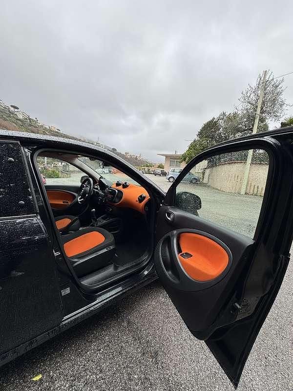 Usata Smart ForFour Passion 75 CV (55 kW) 2015 Utilitaria